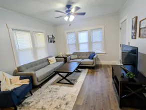 3Bed/2Bath Benson Home Close to Downtown! - Image 2