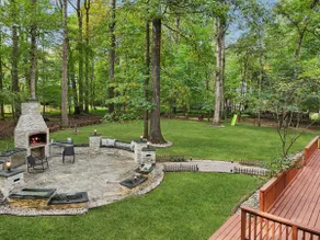 DC Luxury Retreat in Forest—Spacious Full of Fun - Image 4