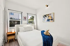2BR Luxury Getaway | Mins to Beach + Arcade&Games - Image 5