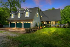 Private Lake! Sports Arena|Sleeps 30|Movie Theater - Image 5