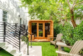 Spectacular House Parking Pool Sauna Cold Plunge - Image 4