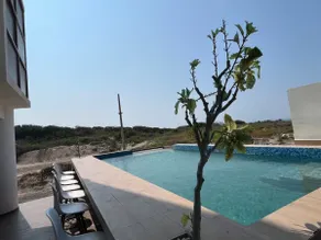 Loft with ocean view and beach club - Image 4