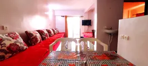 Apartment with lake view - Image 4