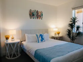 UCSD Urban Life | Furnished Apt near Campus & Mall - Image 3
