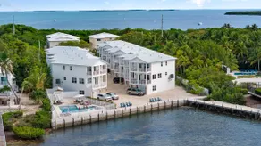 NEW - Luxury Seascape w/Pool+Free Dockage+Gameroom - Image 2