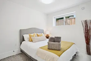 Bright New Modern 2BR/2BA Family Stay with A/C - Image 5