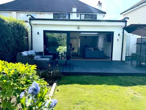 Fabulous art deco house Sleeps 8 garden parking wf - Image 2