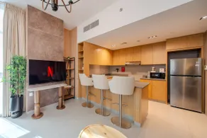 1BR Poolview Home - Sleeps 4 - 2WCs - Workstation - Image 4
