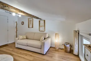 Charming, comfortable in the city center - Image 4
