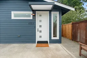 Stylish Coach House in Walkable Proctor District - Image 2