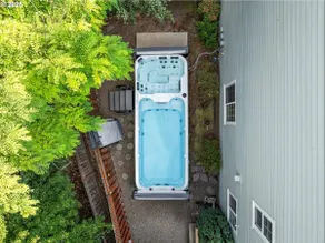 Swim Spa + Hot Tub, Gazebo, BBQ Grill, 6 Bedrooms - Image 4