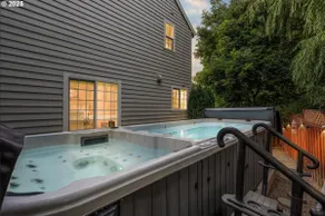 Swim Spa + Hot Tub, Gazebo, BBQ Grill, 6 Bedrooms - Image 5