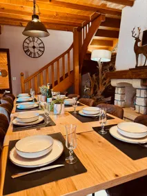Chalet L'Écrin – Hot Tub, Pool, Sauna & Steam Room - Image 2
