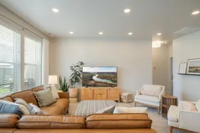 King Suites | Sleeps 10 | Large Garage | St Lukes - Image 4