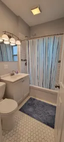 Sun filled tranquil 2 br great part of Logan Sq. - Image 3