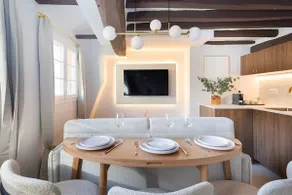 Designer 1-BR - Marais/Paris Center - Parking & A/C - Image 4