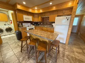 Northwood Nest - DJ's Resort - Image 4