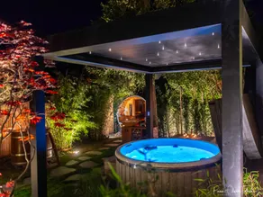 Luxury Cabin: Nordic Jacuzzi & Sauna in Waterloo - Image 5