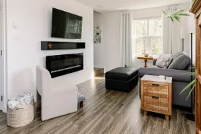 Stunning Views, Relax In Comfort - Image 4