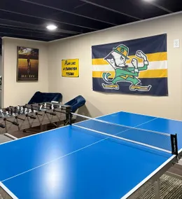 Walk to Notre Dame & Eddy St• Game Room • Porch - Image 4