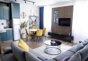 La Plaza Apartment Sea View and Elegance - Image 5