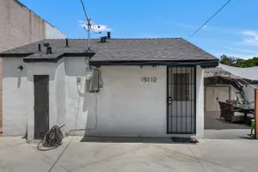 Paramount Escape • Private Patio • Near LA & Beach - Image 3