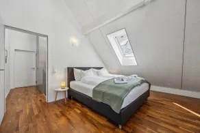 Casa Milla: Modern City Duplex + Parking - Image 4
