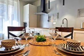 The Workshop – Premium Duplex • A/C & Netflix - Image 4