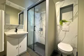 The Workshop – Premium Duplex • A/C & Netflix - Image 5