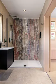 The Macdui Master Suite at Munro Guest House - Image 2