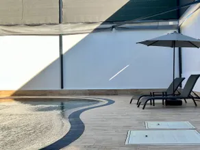 Women's Pools & Nearby Beach - Family Comfort - Image 2