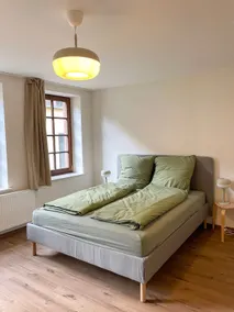Central location | Modern | Cozy | Free WiFi - Image 4