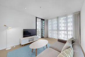 1BR PVTE Apt Casino Beach & Dining in Broadbeach - Image 2