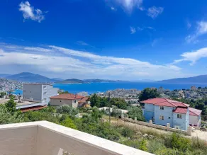 Large double room with sea view - Image 5