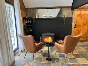 Cabernet Chalet~ Sauna~Wine Barn - Image 2