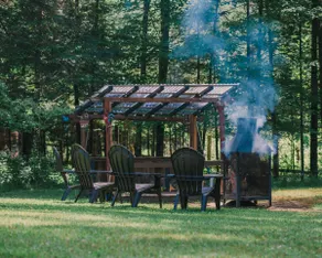 Nature spa cottage with lake access, water activities - Image 2
