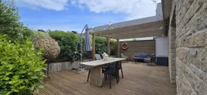 3-Bedroom Villa with Parking, Wi-Fi, 2-Minute Walk to the Beach - Image 5