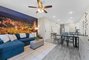 Gorgeous 4 Bedroom condo! - Image 3
