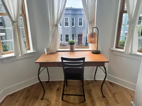 Stunning central 3Br/3ba with parking and deck - Image 5