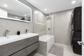 Elegant Montreal experience for 8 - Image 3