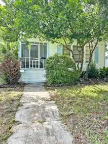 Hot Tub-Game Room-Breakfast -Fenced-Walk to Beach - Image 2