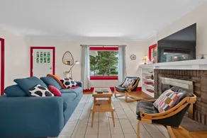 Manito Bungalow | Entire Upstairs | Host Onsite - Image 2