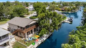 Tropical Getaway Direct Gulf access on Gulf side - Image 3