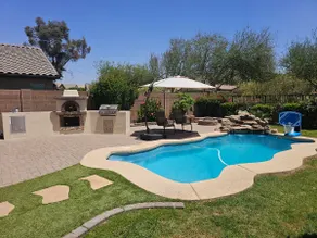 Full house w/ private pool and pizza oven! - Image 4