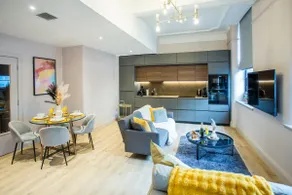 Chic Manchester Chinatown Stay | Shops & Nightlife - Image 2