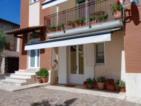 Amenorade's little house - Image 2