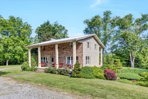 Entire Home in Townsend Under 10 Minutes to GSMNP - Image 4