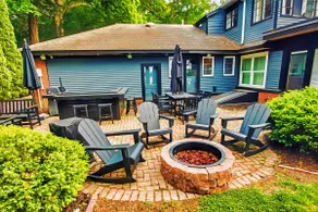 4 BDRM Lake House w/ Private Dock Canoes/Kayaks! - Image 5