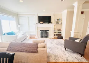 Cozy Beach Home | Walk to Cafés - Image 2