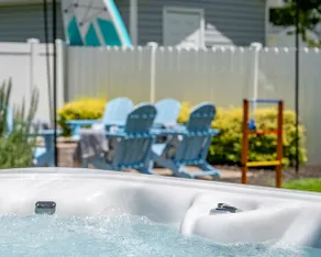HotTub~Fire Pit~Outdoor Movie~.8mi to Old Town - Image 3